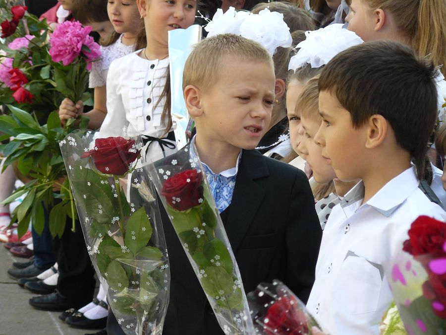 у школах міста пролунав останній дзвінок. Зображення 7