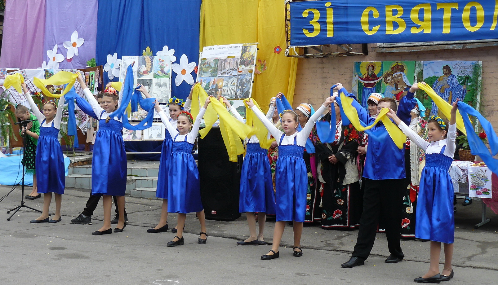 у барвах золотої осені. Зображення 1