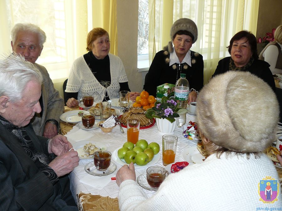 у новий рік – з добрими традиціями. Зображення 1