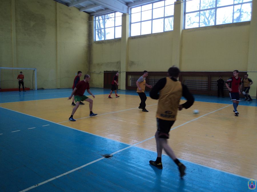 триває міський турнір з міні-футболу. Зображення 1