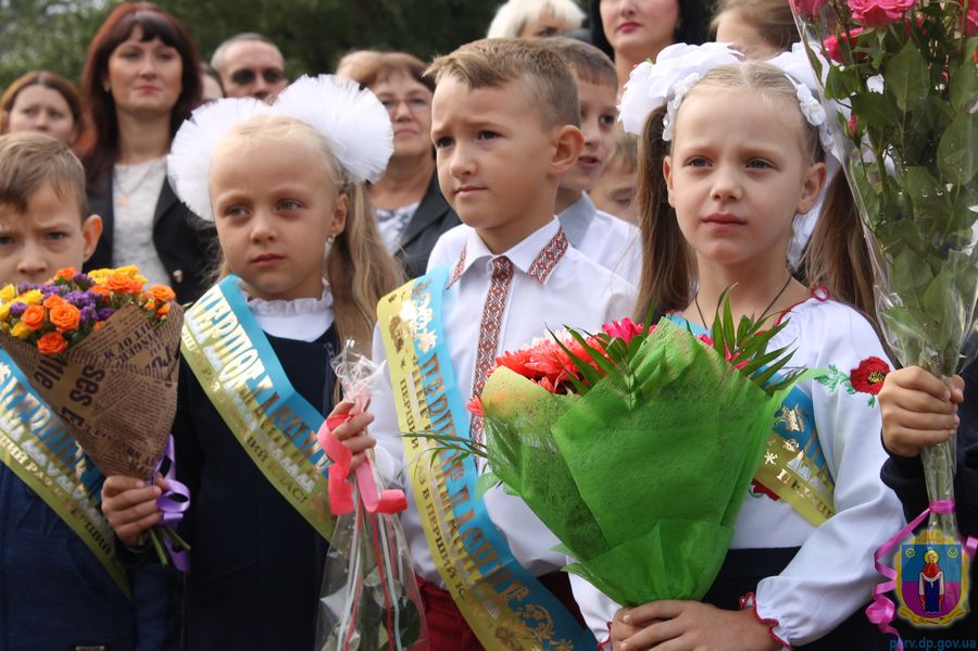 для школярів покрова пролунав перший дзвінок. Зображення 3