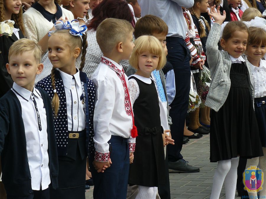 для школярів покрова пролунав перший дзвінок. Зображення 4